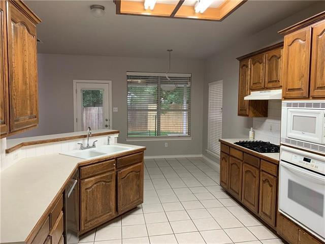 Building Photo - 3609 White Birch Way