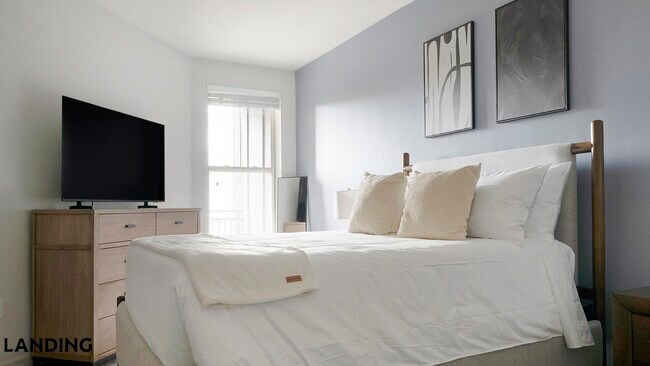 Foto del edificio - 2420 Peachtree Rd NW