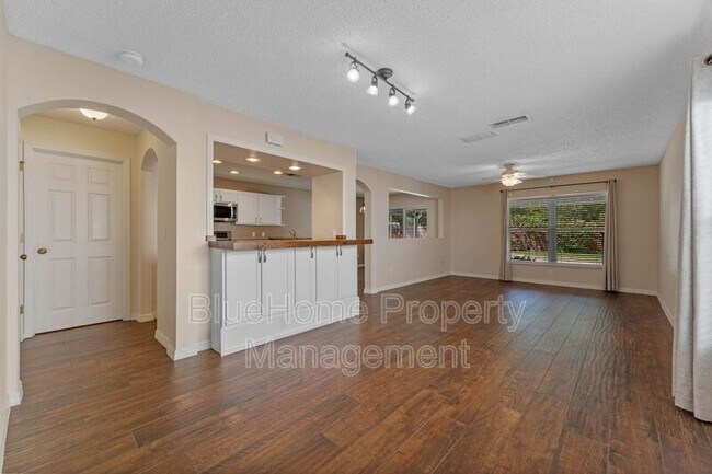 Photo - 15321 Harrowgate Way House
