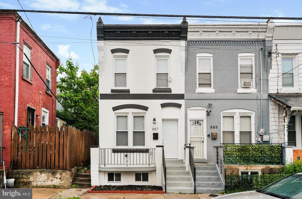 Foto principal - 887 N 46th St
