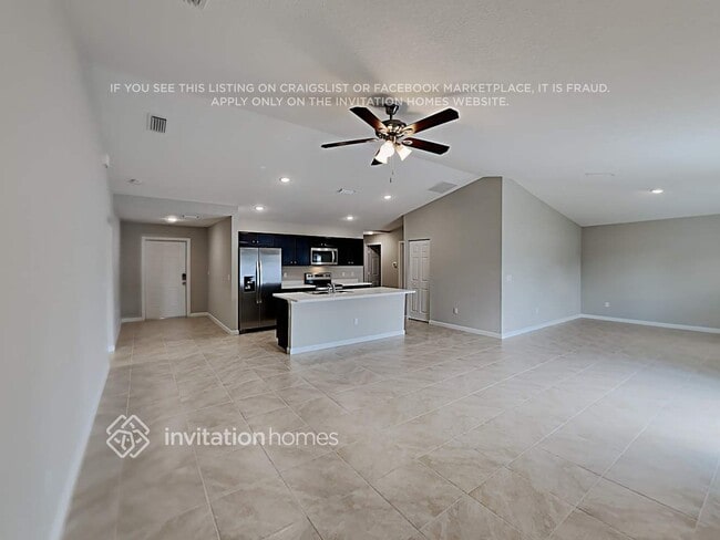 Building Photo - 2496 SE Sapelo Ave