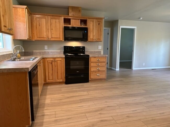 Foto del edificio - 7874 Old Redwood Hwy