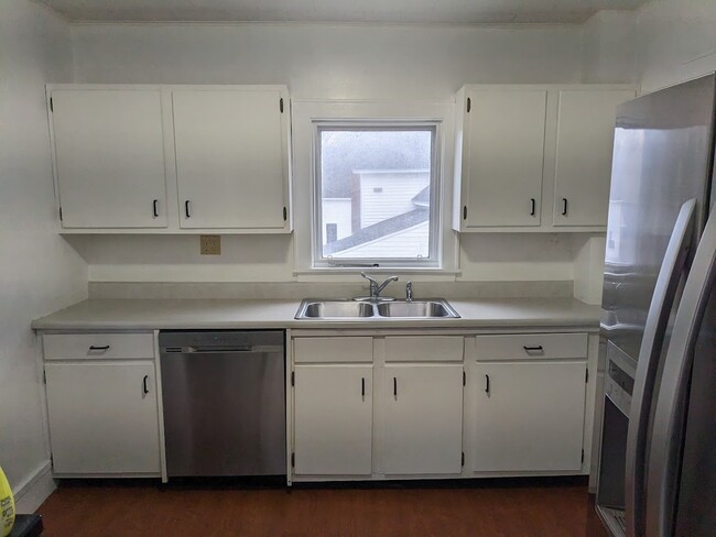 Kitchen - 4 Church St