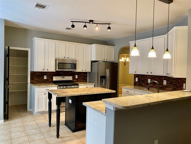 Foto del edificio - 2827 Mustang Hill Ln