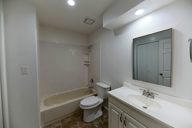 Building Photo - 4323 Enyart St