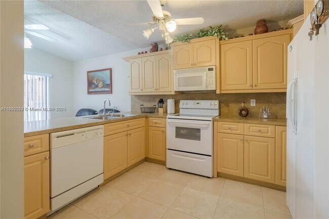 Foto del edificio - 2524 W 65th St