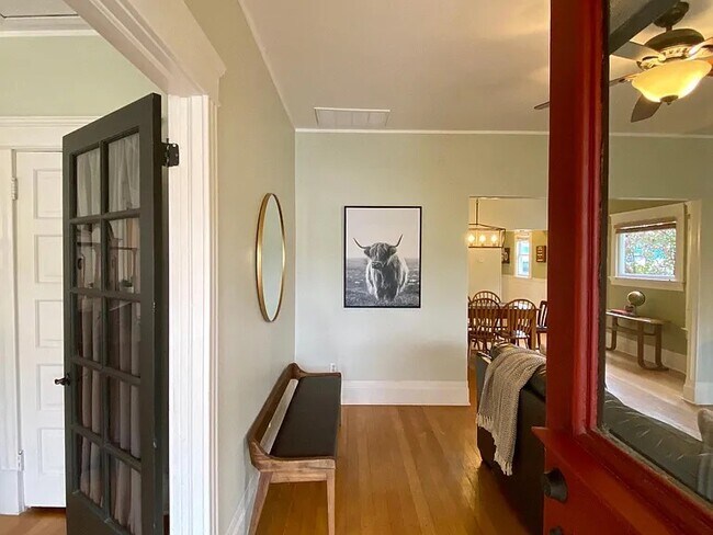 Foto del edificio - 269 N Glassell St