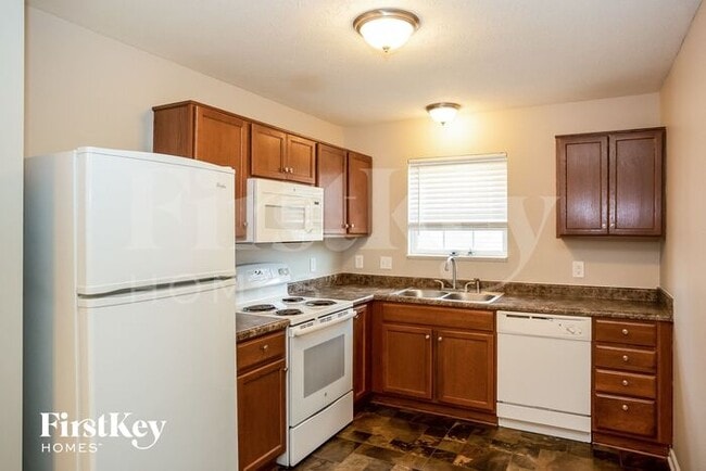 Building Photo - 659 Bobtail Dr