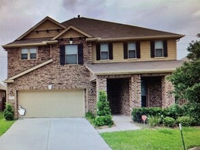 Building Photo - 16522 Old Saybrook Dr