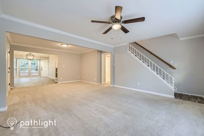 Building Photo - 606 Shelmar Dr