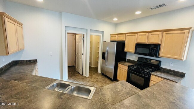 Foto del edificio - 44577 Yucca Ln