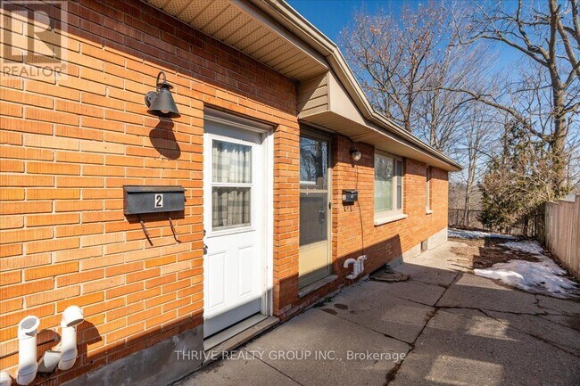 Photo du bâtiment - 250 Greenwood Ave