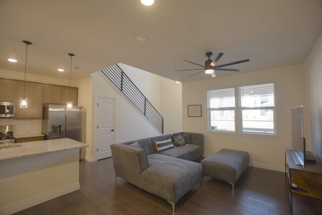 Foto del edificio - 1842 Rose Quartz Heights