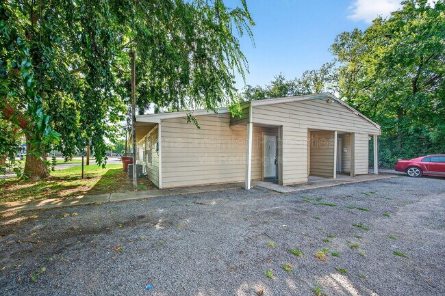 Foto del edificio - 816 S Crockett St