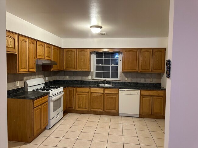 Foto del edificio - 272 Oraton St