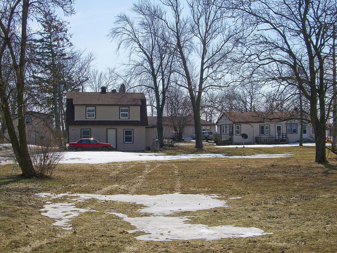 Building Photo - 6669-6679 US Highway 6