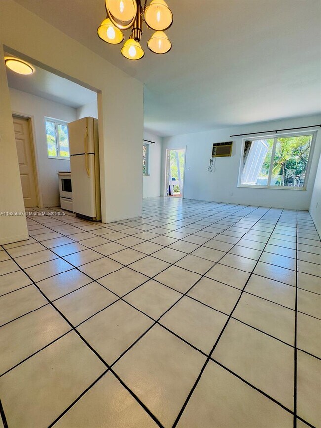 Foto del edificio - 1747 NE 169th St