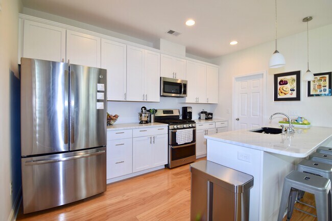 Building Photo - 4996 W Liberty Park Cir