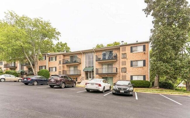 Foto del edificio - 12650 Dara Dr