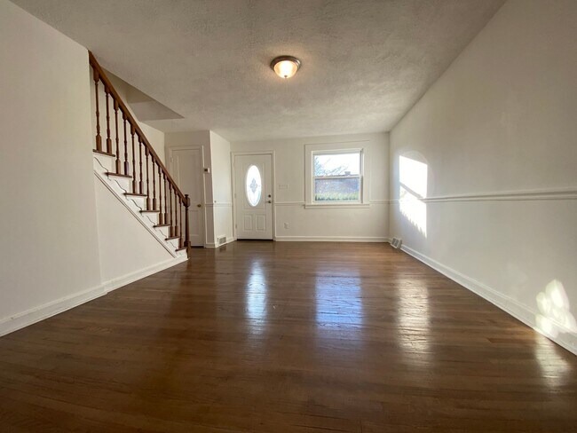 Building Photo - Beautiful 3 Bedroom, 1 Bath in Folcroft