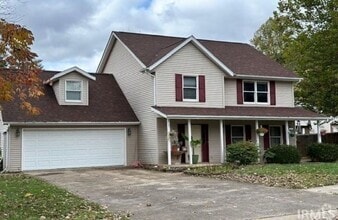 Building Photo - 3221 Reba St