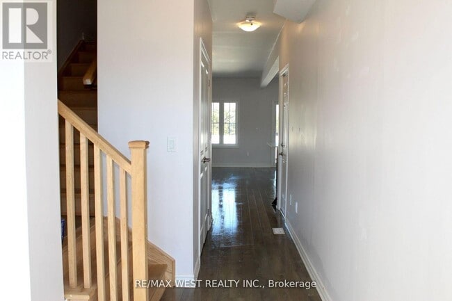 Photo du bâtiment - 26 Glacier Cres