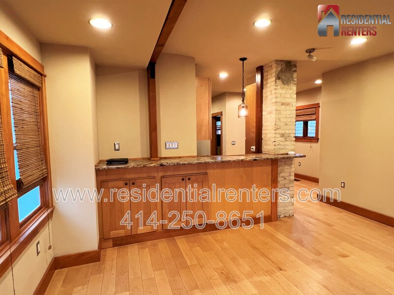 Foto principal - 804 E Brady St