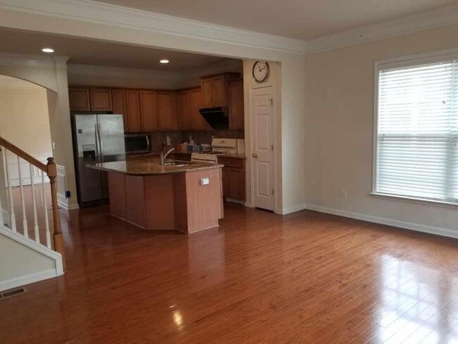 Foto del edificio - 6072 Kearny Ln