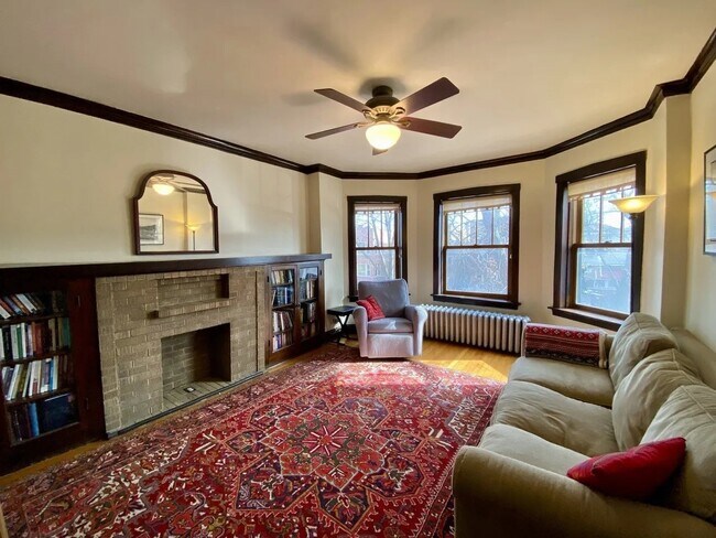 Foto del edificio - 4738 N Karlov Ave