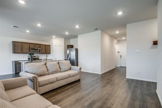 Foto del edificio - 1321 Bushel Dr