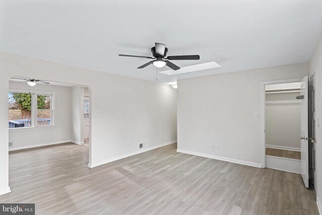 Foto del edificio - 4502 Henderson Rd