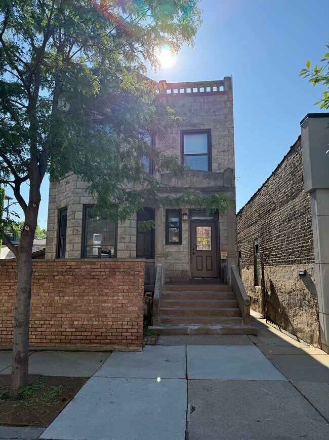 Building Photo - 3618 S Halsted St