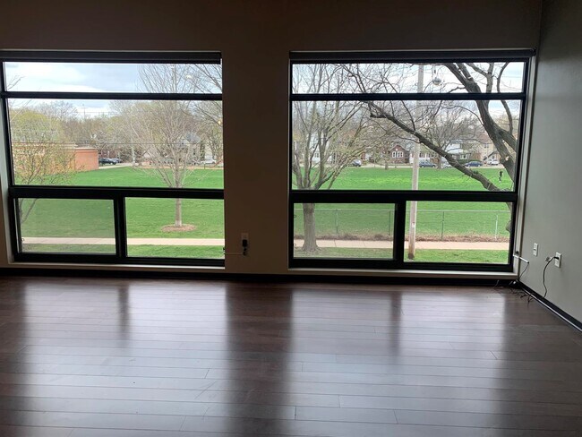 Foto del edificio - 825 E Mifflin St