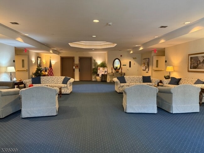 Foto del edificio - 3102 Cleveland Ln