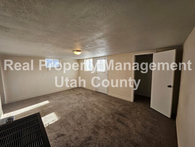 Foto del edificio - 500 S Provo Duplex