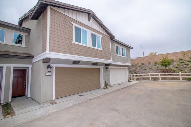 Building Photo - Brand New 3 Bed/2.5 Bath Townhome In River...