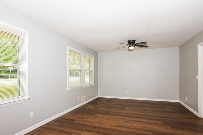 Foto del edificio - 3 Bedroom House with Lots of Character