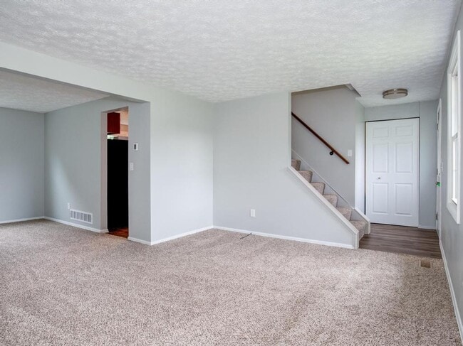 Foto del edificio - Beautiful Home for Lease in Reserve Townsh...