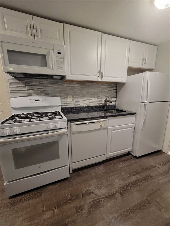 125 North End Blvd Unit 1, Salisbury, MA 01952 Room for Rent in