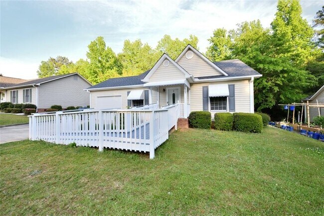 Foto del edificio - 307 Queen Dr