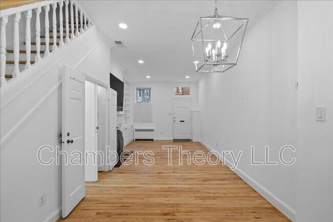 Foto del edificio - 1343 28th St NW