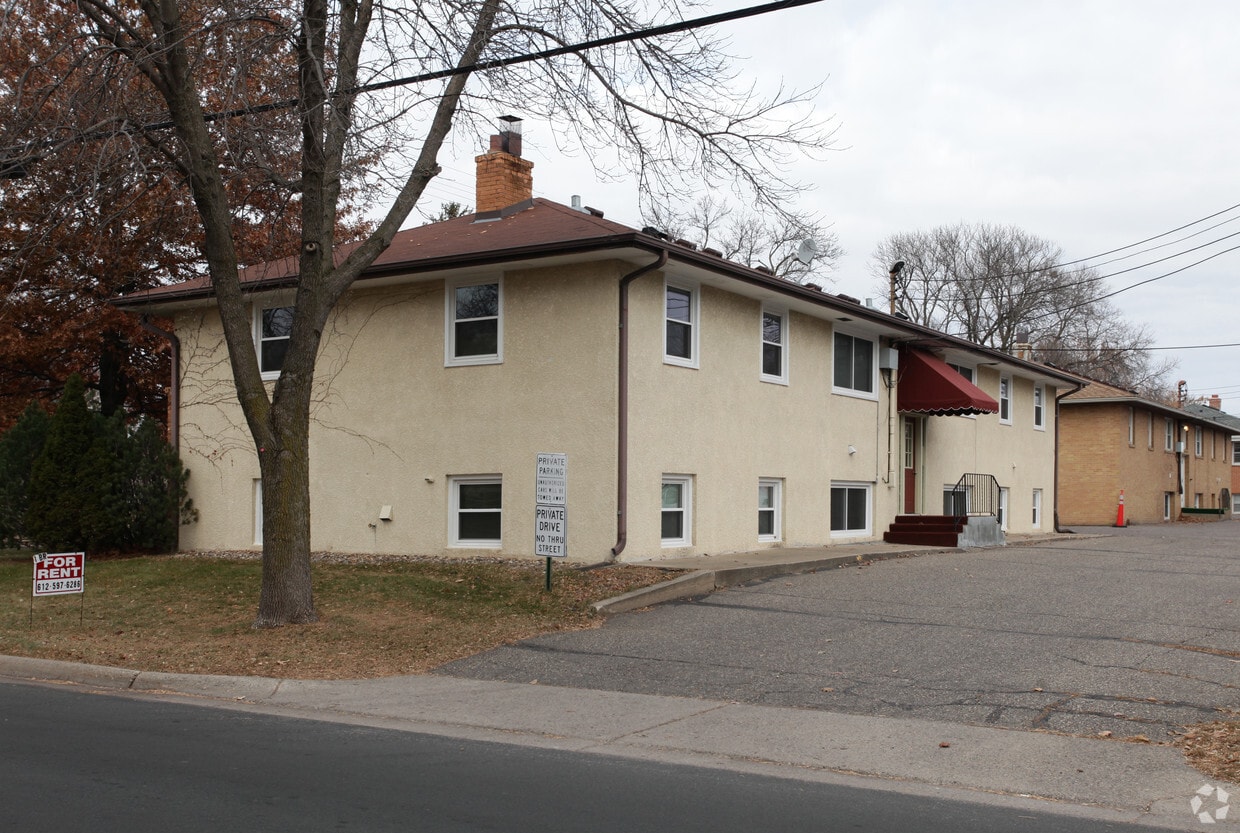 Foto del edificio - 6745 Pleasant Ave