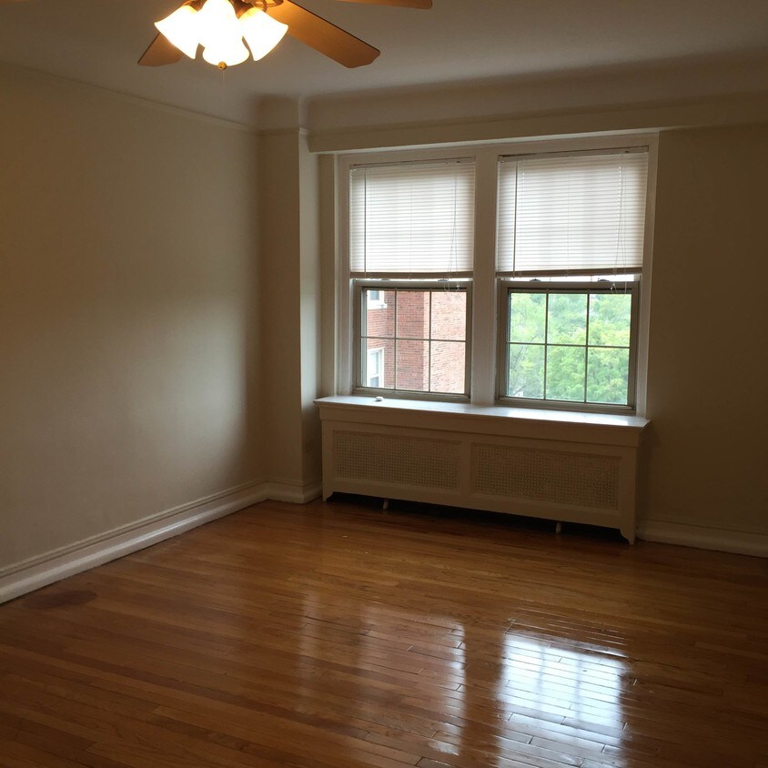 Foto del edificio - 1415 Parker St