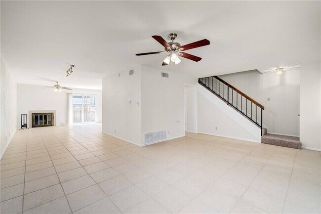 Building Photo - 1817 Coronado Hills Dr