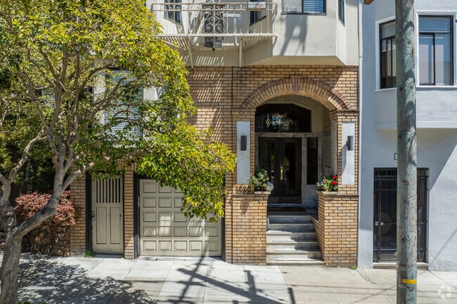 Entrance - 1828 Hyde St