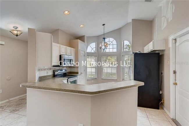 Building Photo - Beautiful 3/2 Home with Backyard Oasis!
