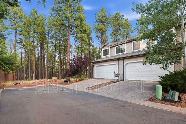 Building Photo - 1753 W Legend Trail