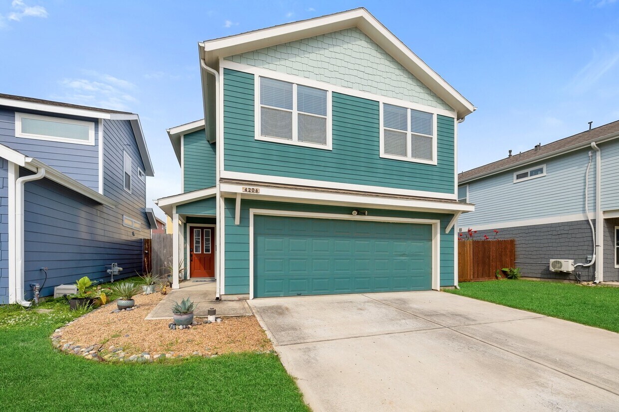 Foto principal - 4206 Darter St