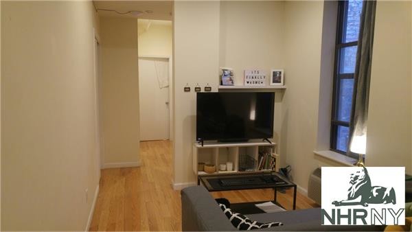 Building Photo - 360 W 45th St