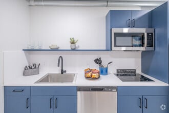 Interior Photo - The Pulse